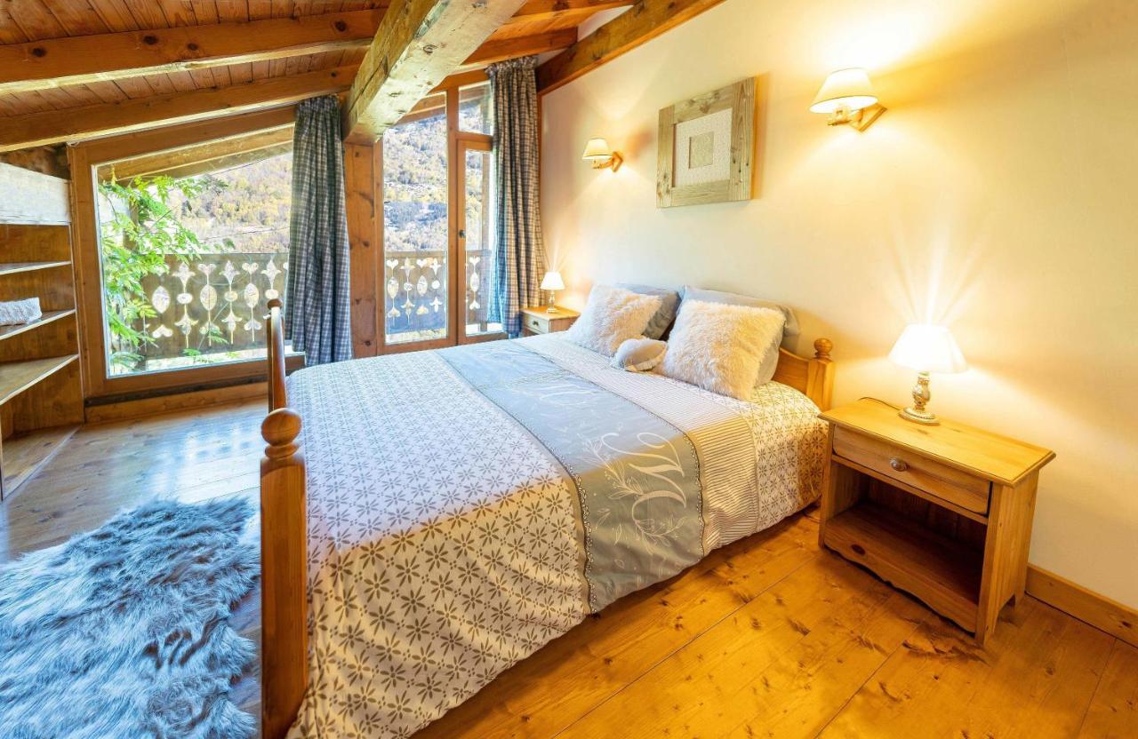 Вилла Magnifique Chalet Authentique Au Coeur Des 3 Vallees Куршевель Экстерьер фото