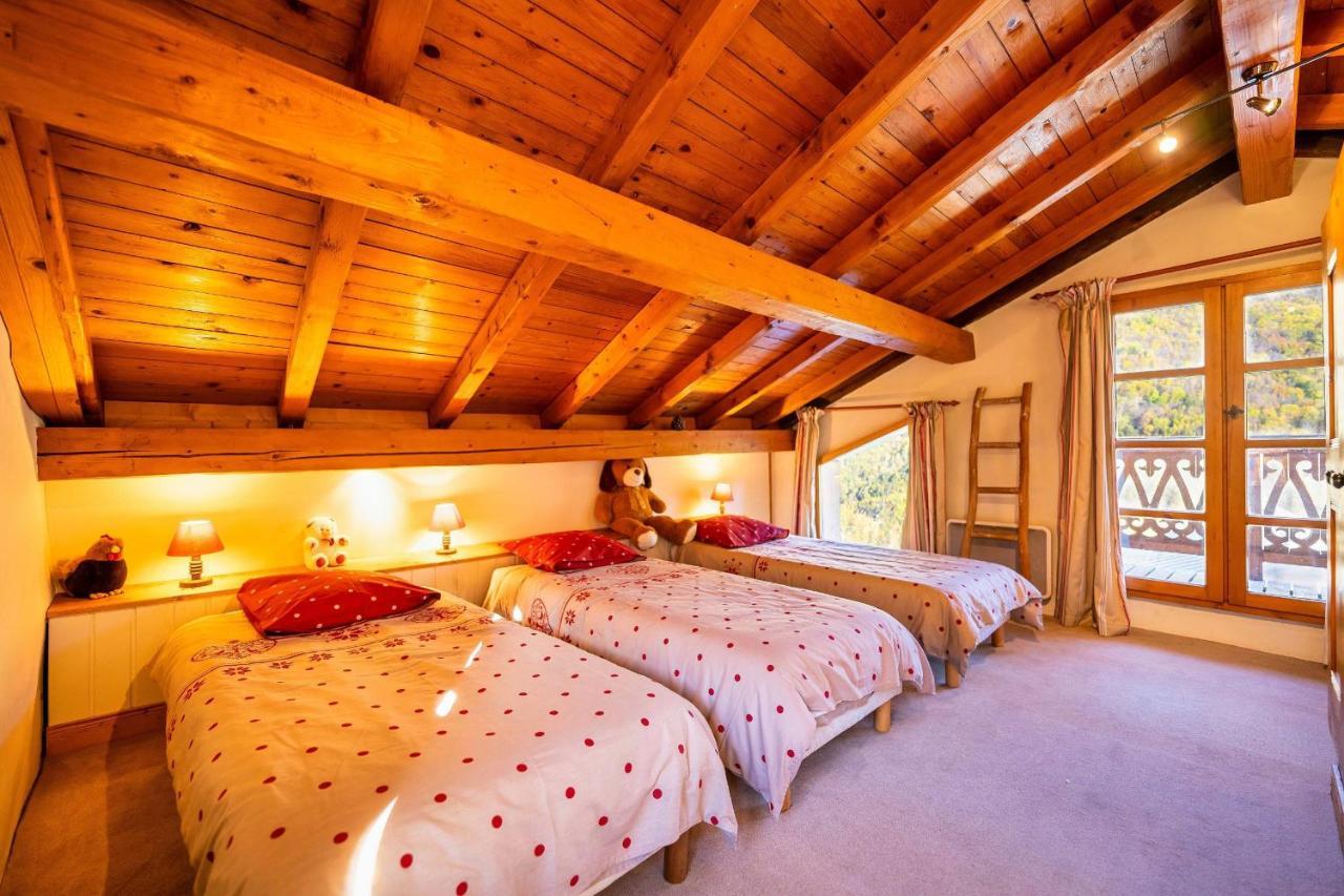 Вилла Magnifique Chalet Authentique Au Coeur Des 3 Vallees Куршевель Экстерьер фото