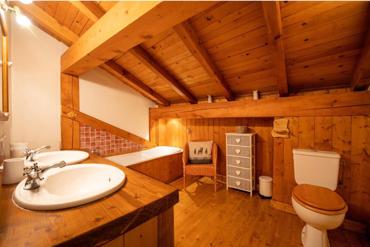 Вилла Magnifique Chalet Authentique Au Coeur Des 3 Vallees Куршевель Экстерьер фото